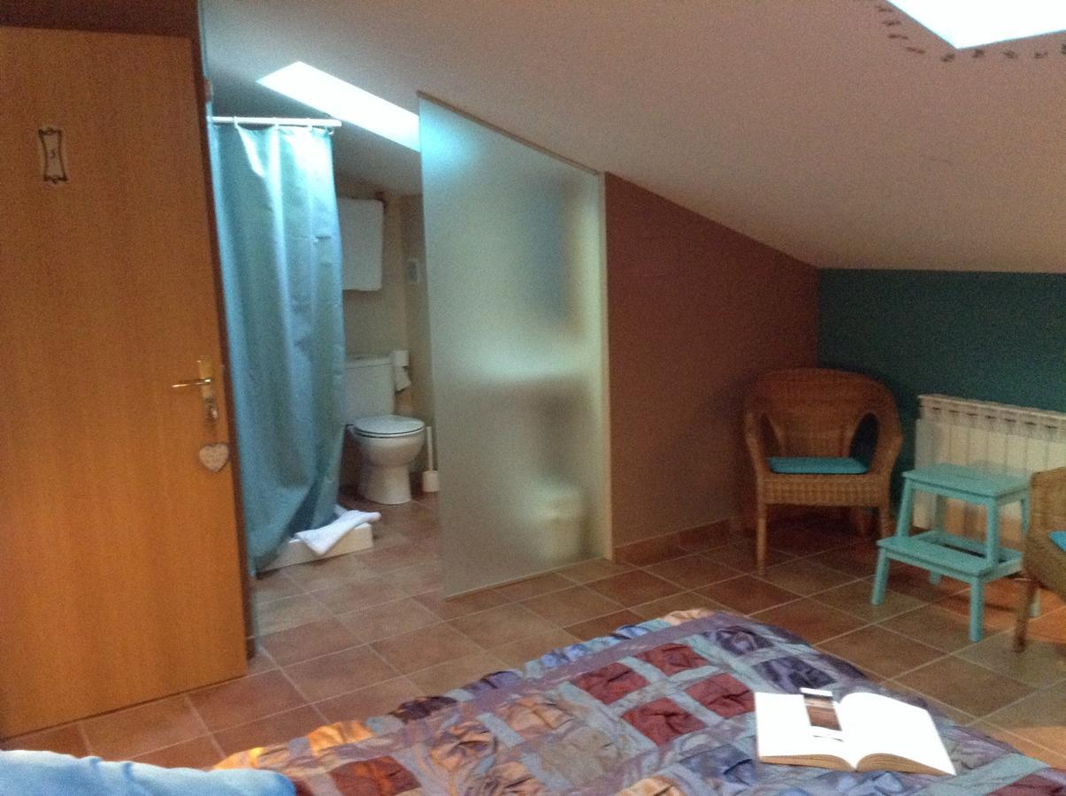 Hostal Camino Del Perdon Uterga Kültér fotó