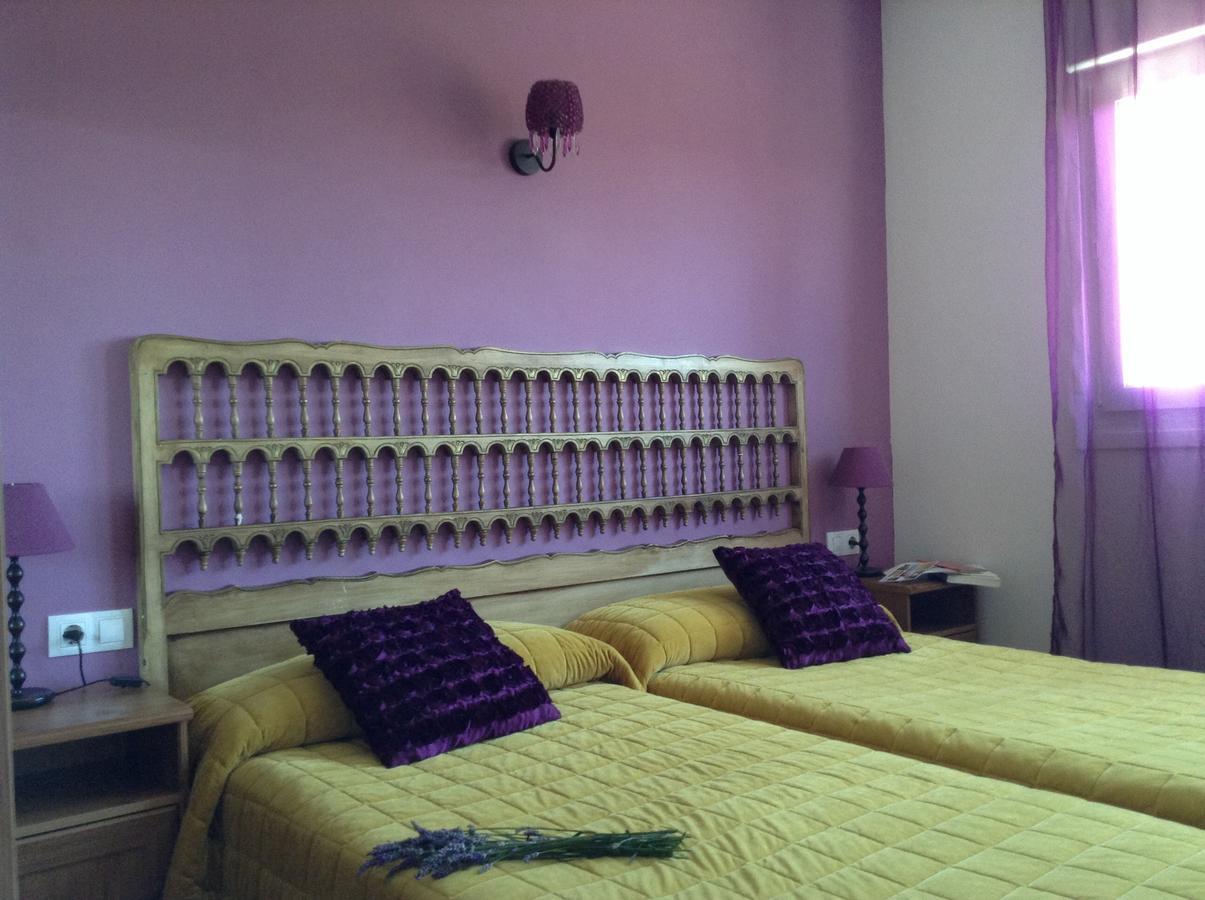 Hostal Camino Del Perdon Uterga Kültér fotó