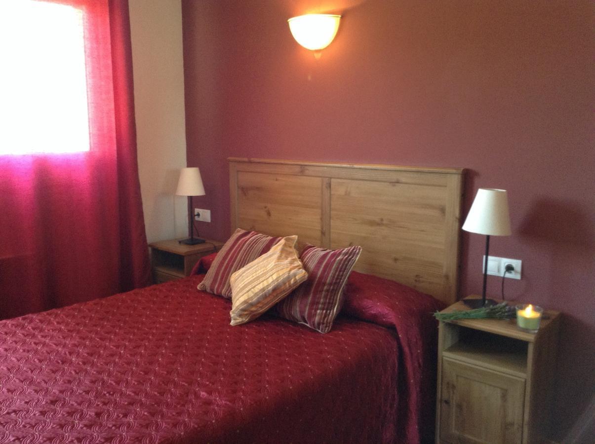 Hostal Camino Del Perdon Uterga Kültér fotó