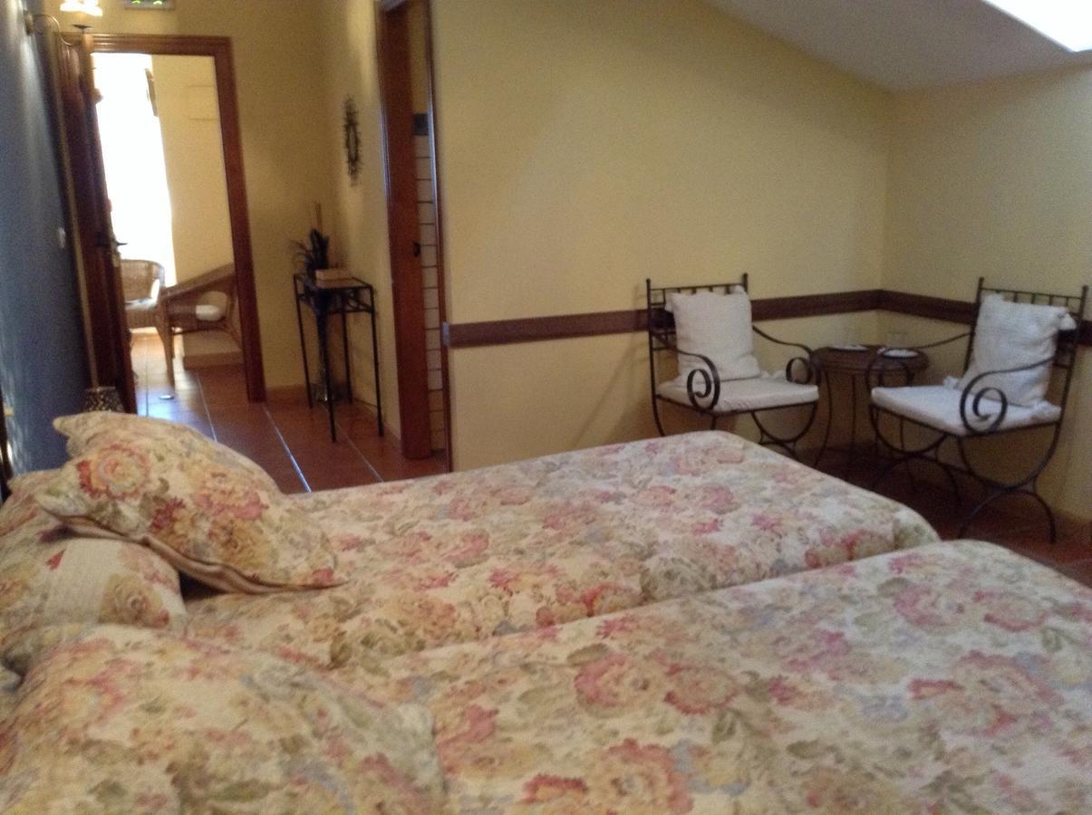 Hostal Camino Del Perdon Uterga Kültér fotó