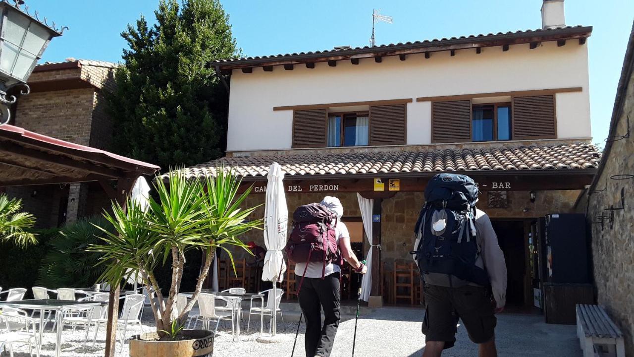 Hostal Camino Del Perdon Uterga Kültér fotó
